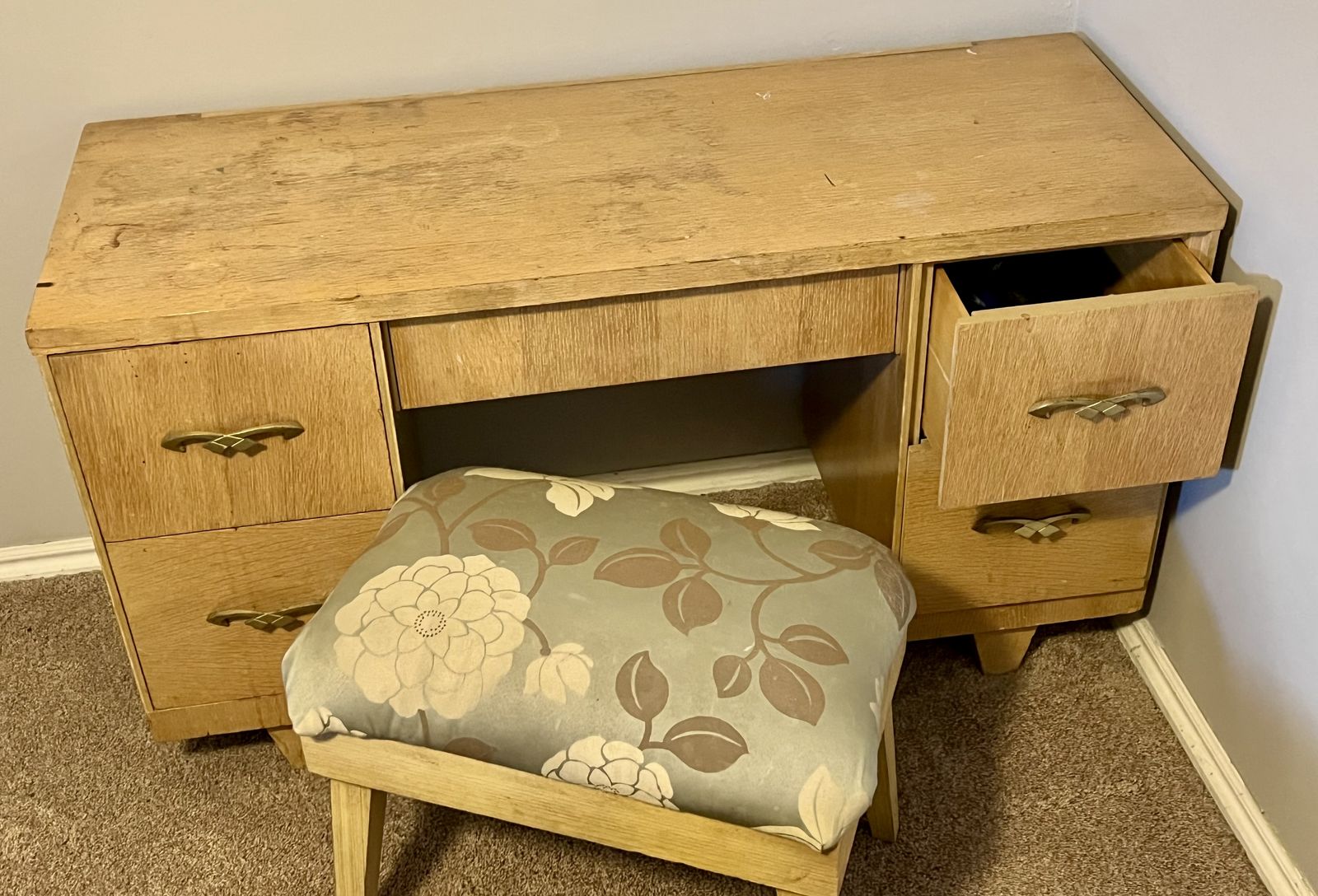 Antique vanity desk