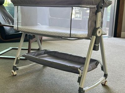 Gray Baby Bassinet Co-Sleeper with Adjustable Height & Wheels - Excellent Condition