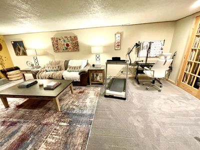 Fully Furnished Basement Suite for Single Female Roommate