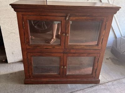 Solid Wood Glass Display Cabinet / Curio Cabinet / Sideboard Console