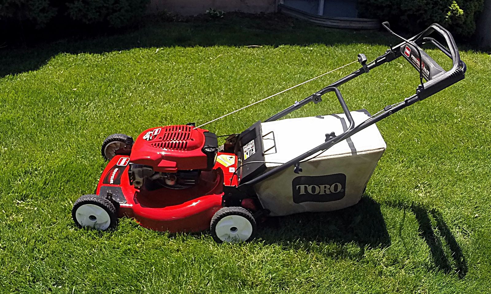 Toro Recycler Personal Pace Lawn Mower