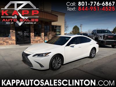 2019 LEXUS ES Base