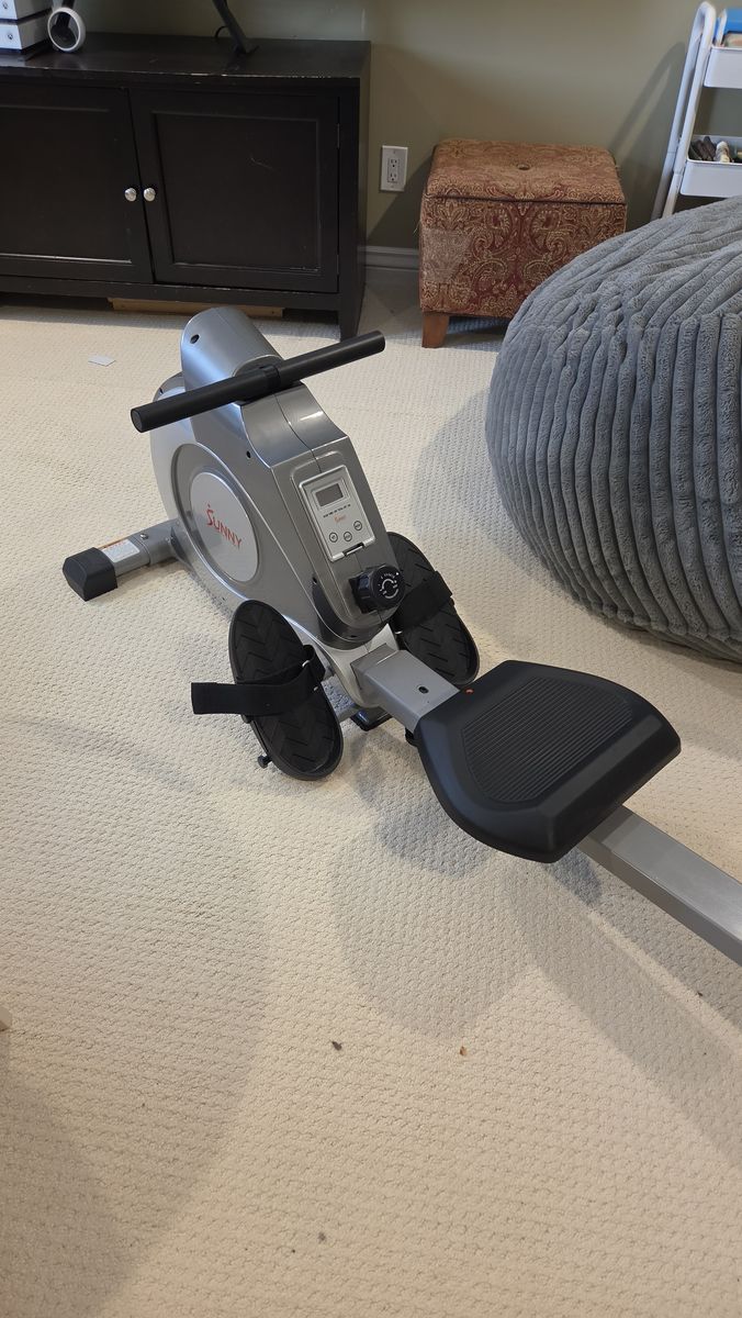 Sunny Health & Fitness Magnetic Rowing Machine (SF-RW5515) - Foldable Indoor Rower
