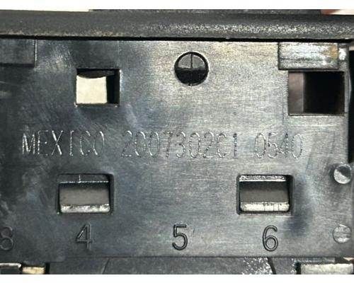 Main image 4