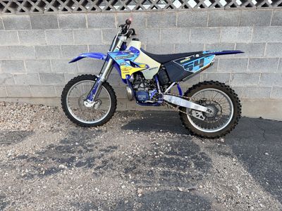 2002 YZ250
