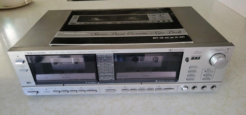 Realistic SCT-28 High Speed Dubbing Stereo Cassette Deck with Manual