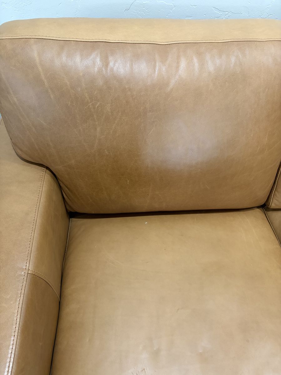 Main image 3