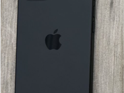 Apple iPhone 15 - 128GB (Black) - 99% Battery Health!
