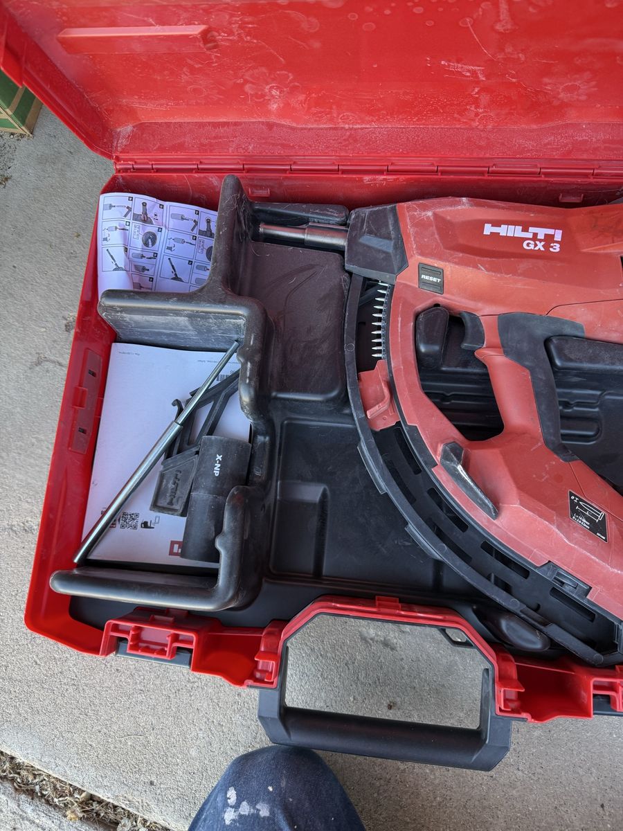 Hilti GX 3 Gas-Powered gun w/ 5 boxes of shots and 5 extra gas cartridges