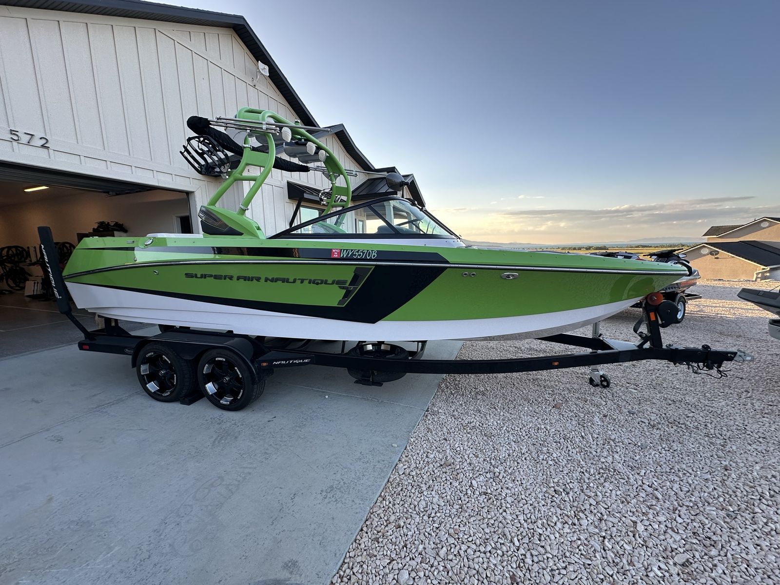 2014 Super Air Nautique 230