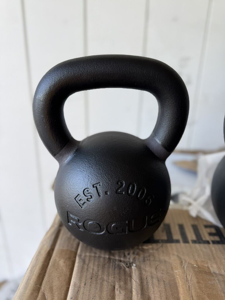 New Rogue Fitness Kettlebell 44 Pounds 20kg