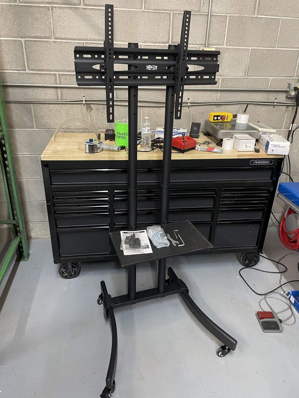 NEW Tripp Lite TV Media AV Cart