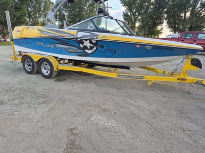 Nautique Super Air Nautique Sport 200 Surk/Ski/Wakeboard Boat