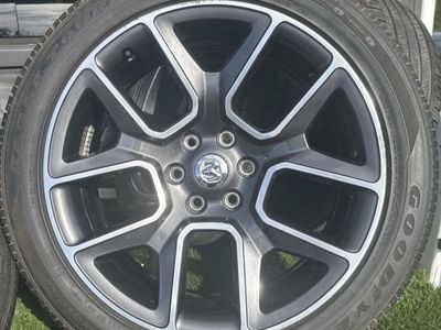 Wheels and tires for 2019 and newer RAM 1500s