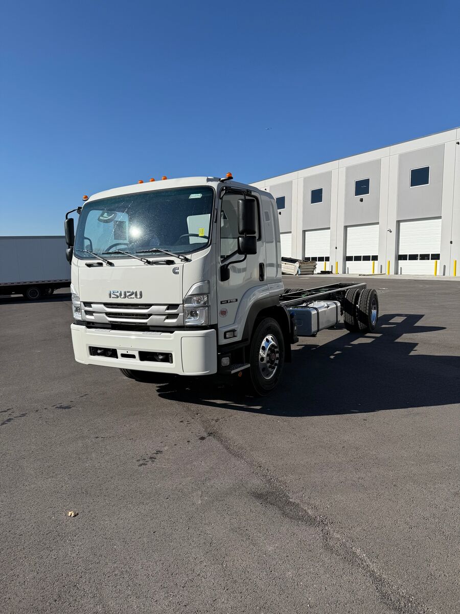 2025 Isuzu FTR 