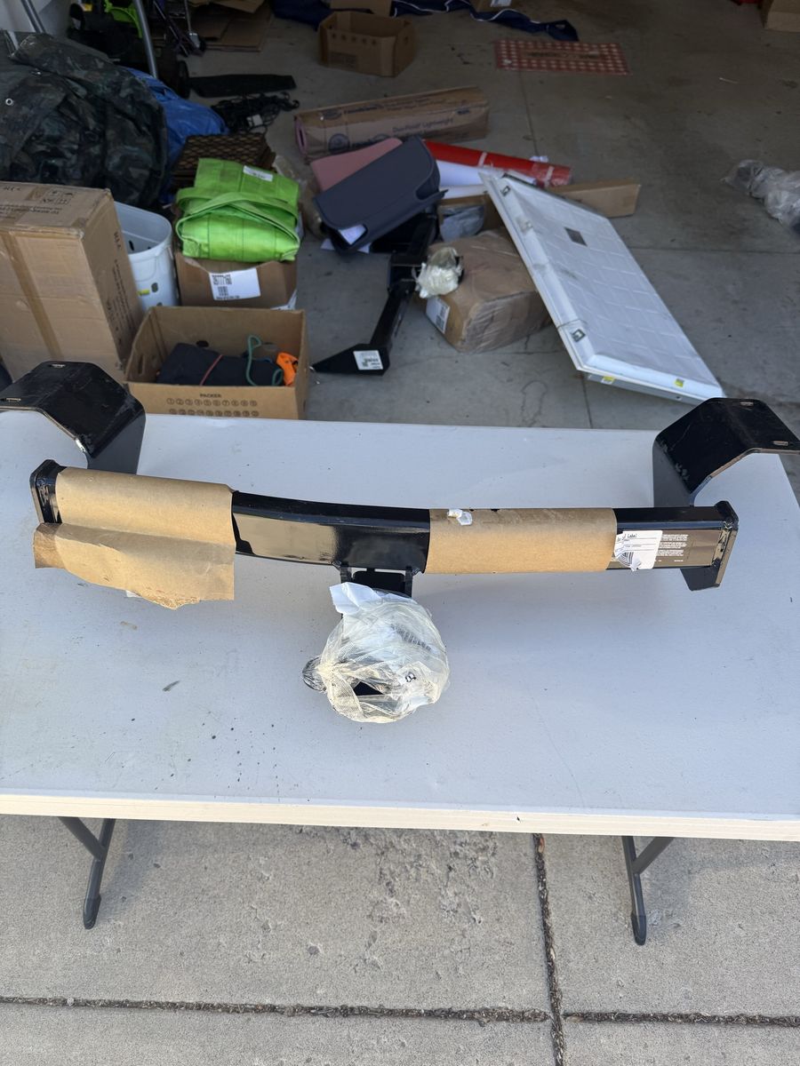 Main image 3
