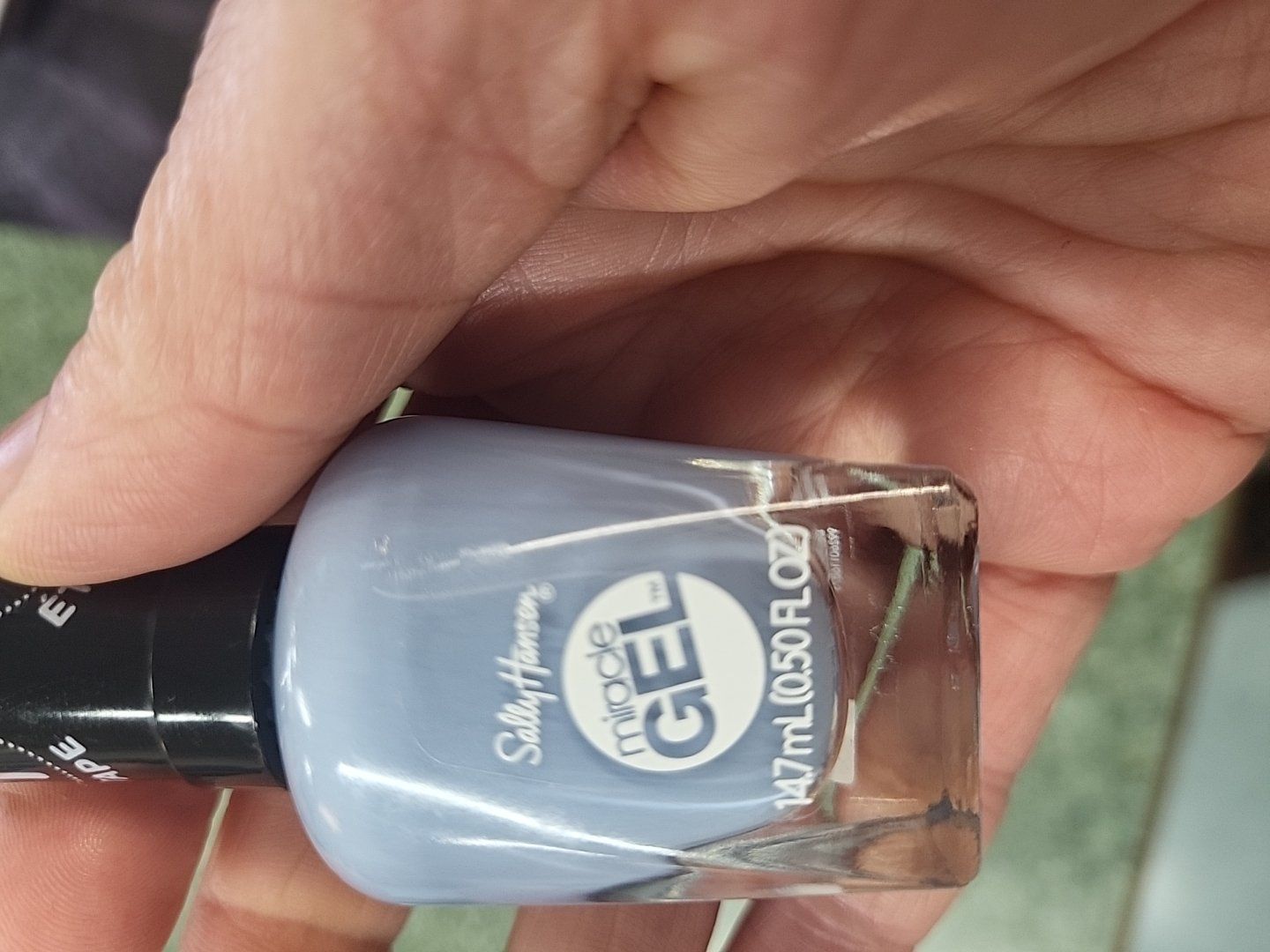 Comfy Co-Sea blue color Sally Hansen Miracle