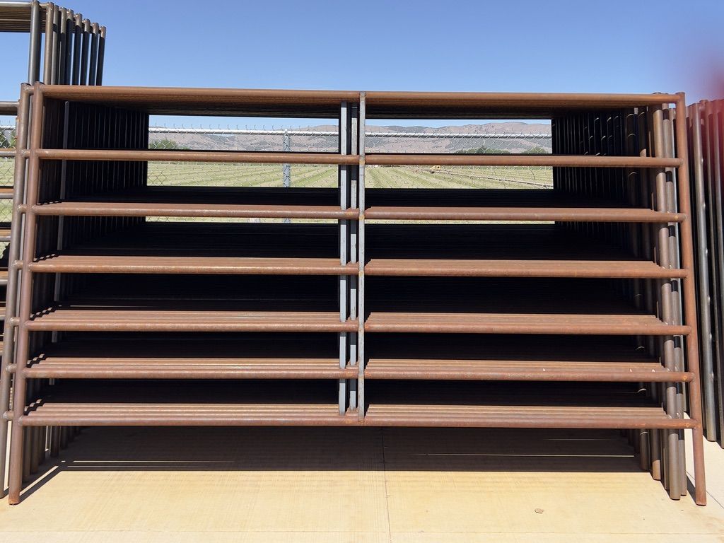 Livestock Panel 10'x72"x7 Rails, 18-gauge