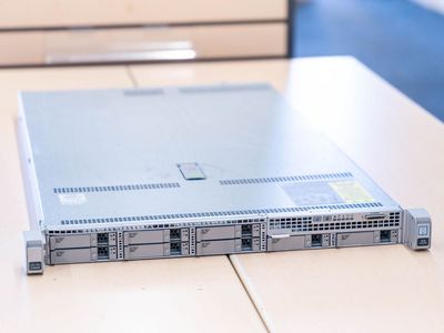 Cisco C220 M4 Rackmount Server | 16 CPU Cores, 24GB RAM, 10G SFP+ Networking