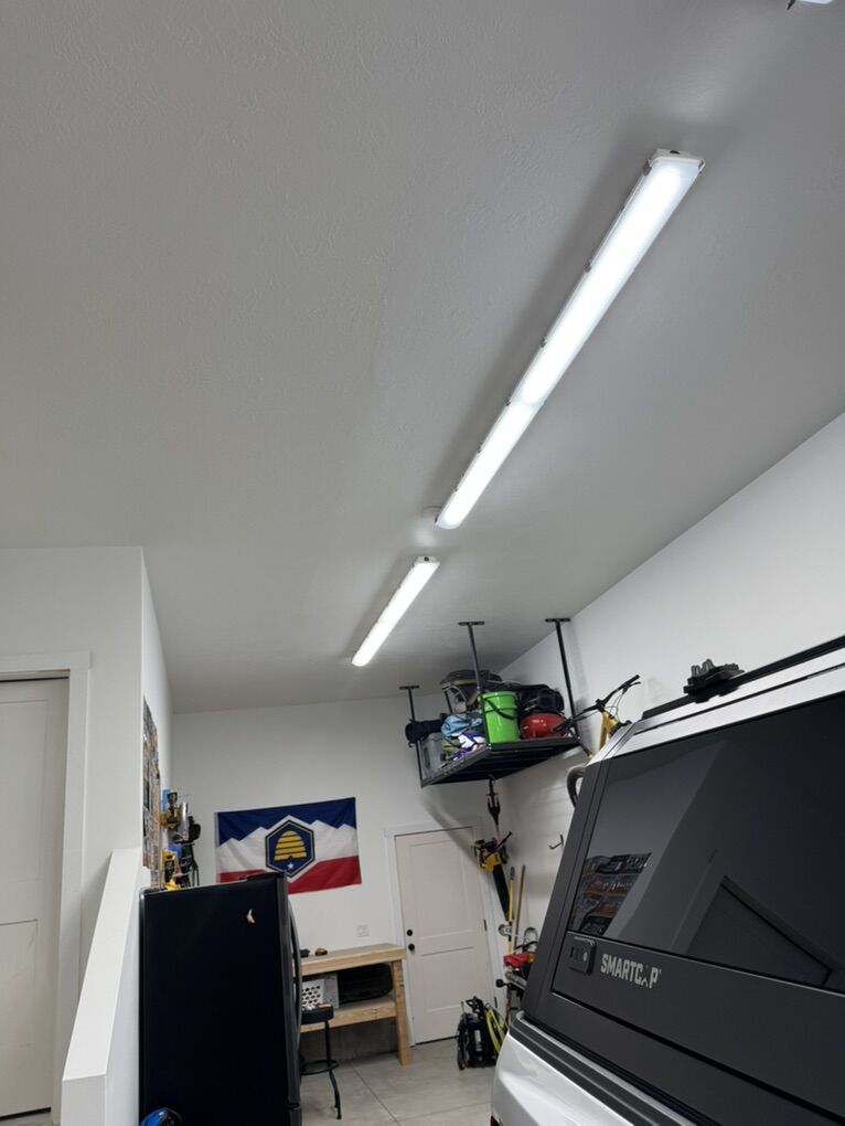 Shop / Garage LED Lights 8ft 20,000 Lumen