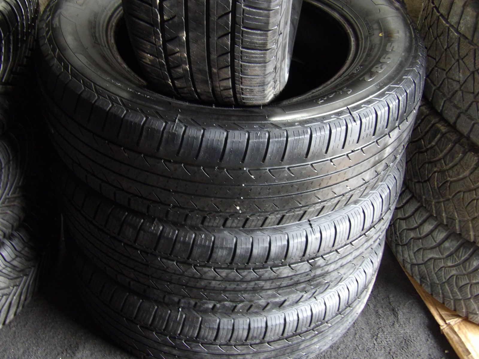 225/65R17 MILESTAR MS932 SPORT AS SET OF USED TIRES