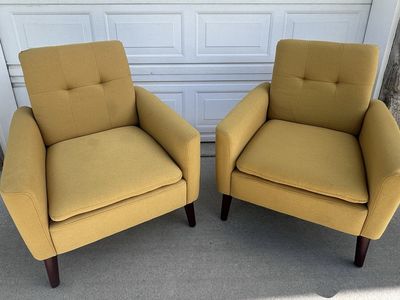 Accent chairs