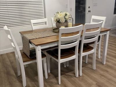 Like new 11-Piece Dining Set