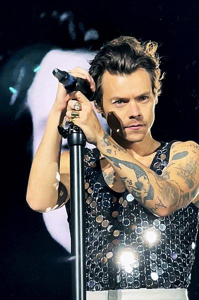 6 Harry Styles Tickets - Madison Square Garden - October 17th - Sec 112, Row 8