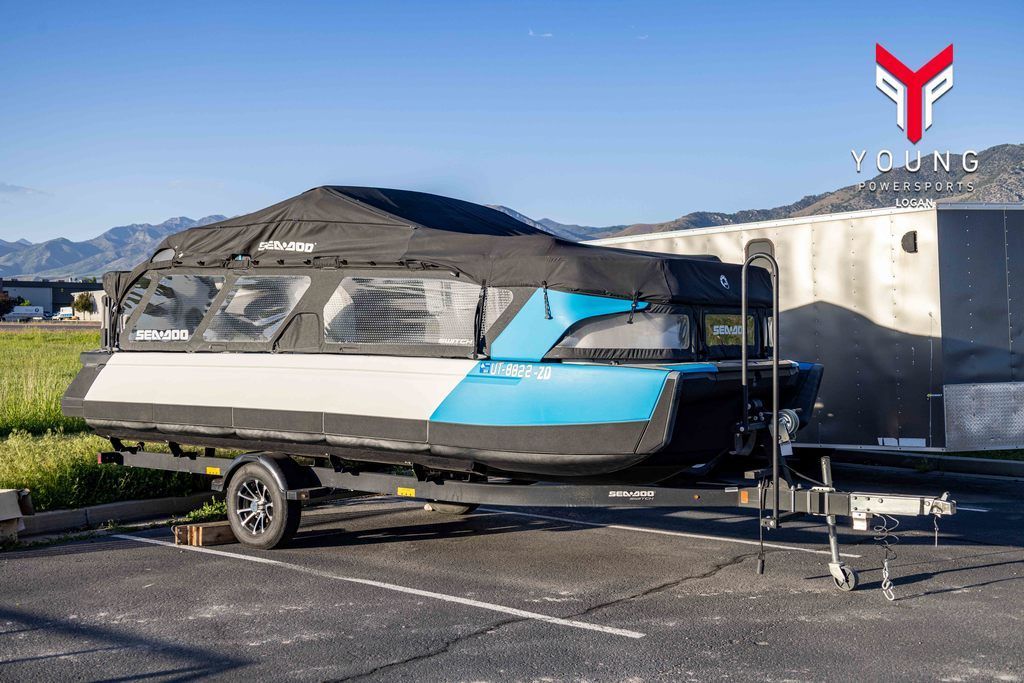 2022 Sea-Doo Switch® Cruise 21 - 230 hp