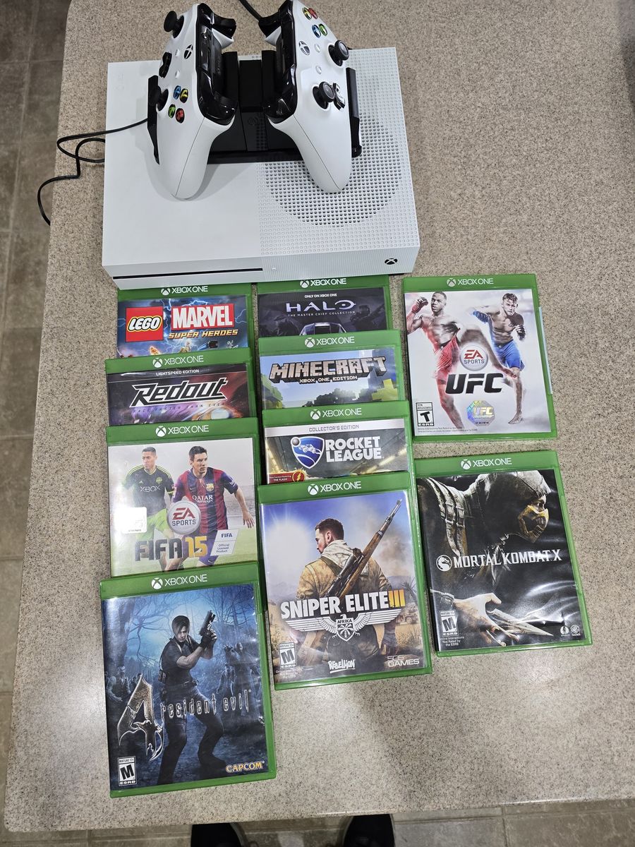 Xbox One S (500GB)
