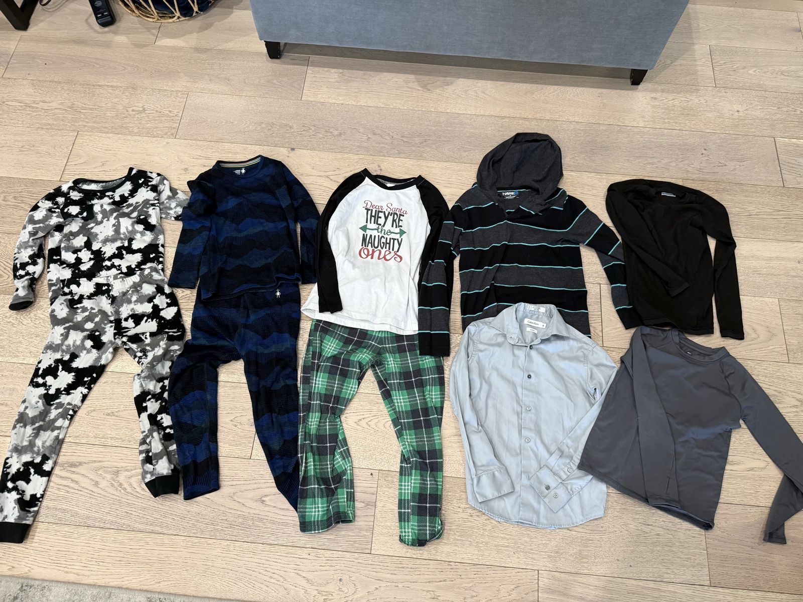 Boy's Clothing Lot of 10 size medium