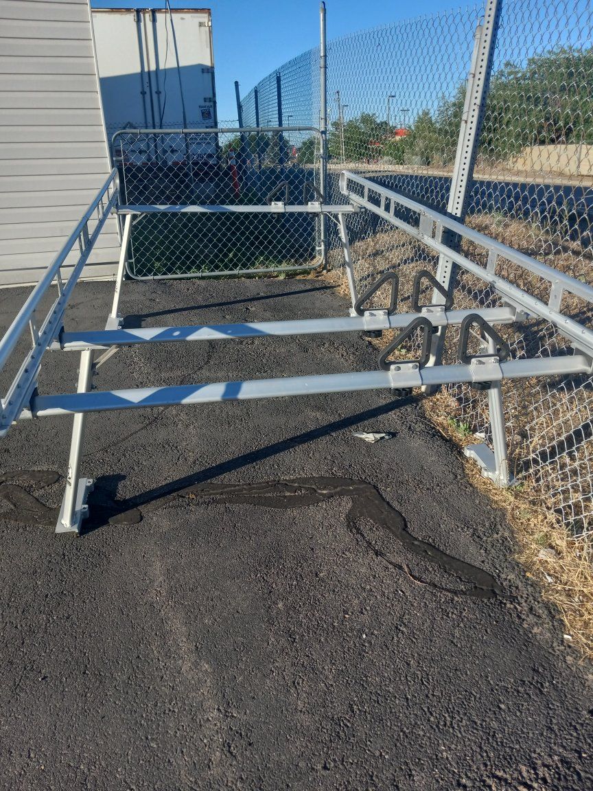 Aluminum ladder rack