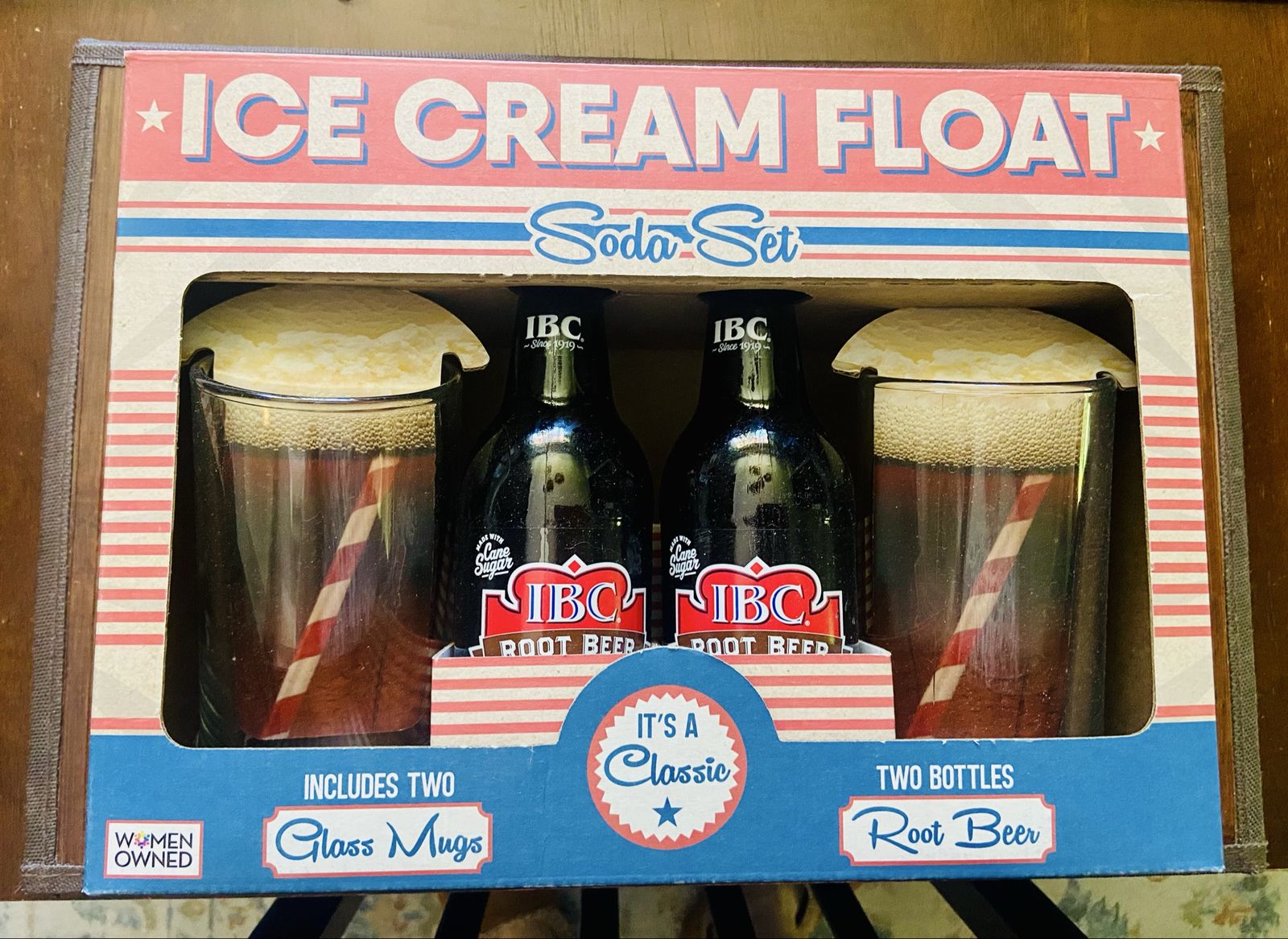 Ice cream float IBC root beer soda set two foaming mugs and two glass bottles of root beer