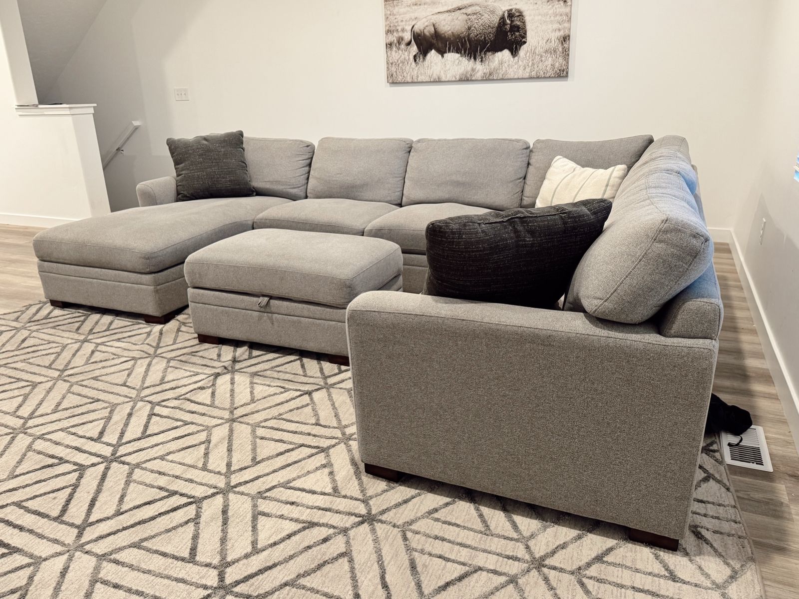 Thomasville Langdon Sectional Couch and Ottoman