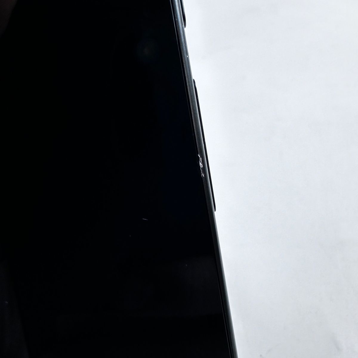 Main image 6