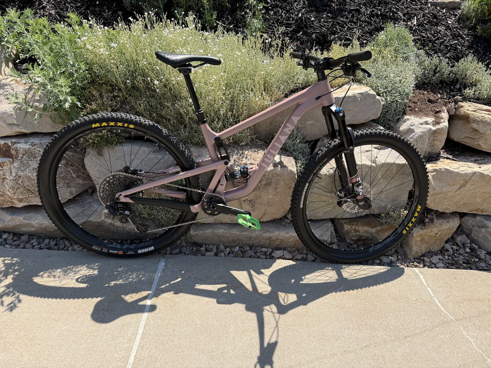 2023 Juliana Joplin R Mountain Bike - Size Medium - Like New