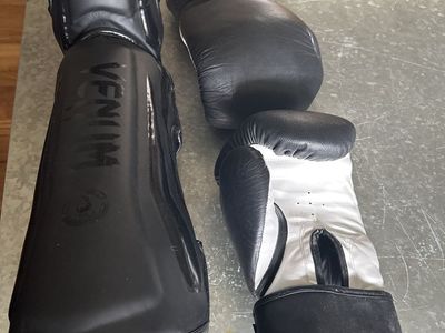 Boxing and sparring equipment