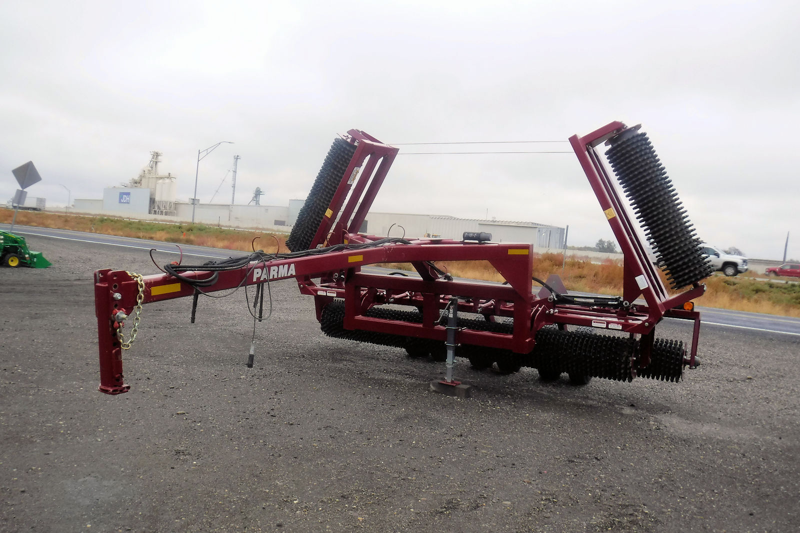 Parma 28 ft. Folding Packer