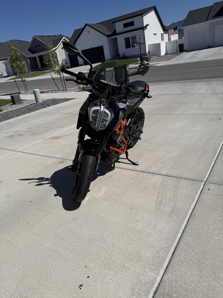 2023 KTM 390 Duke