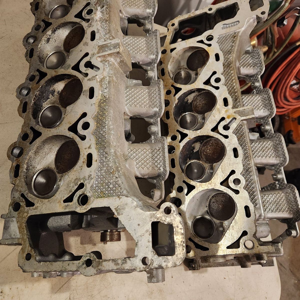 2000 to 2007 Dodge ram/dakota cylinder heads