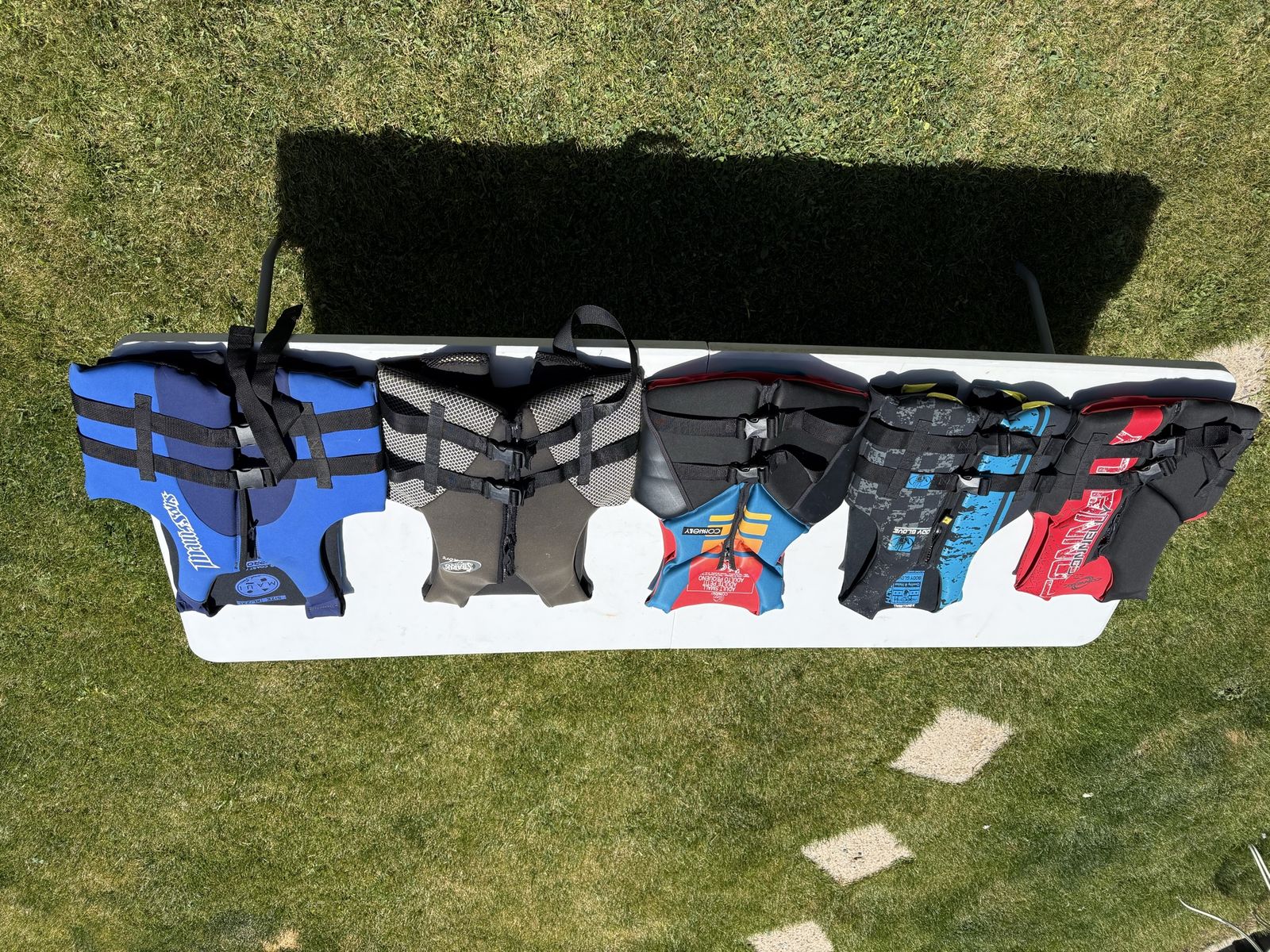 Life Vests /Jackets  ( ADULT )