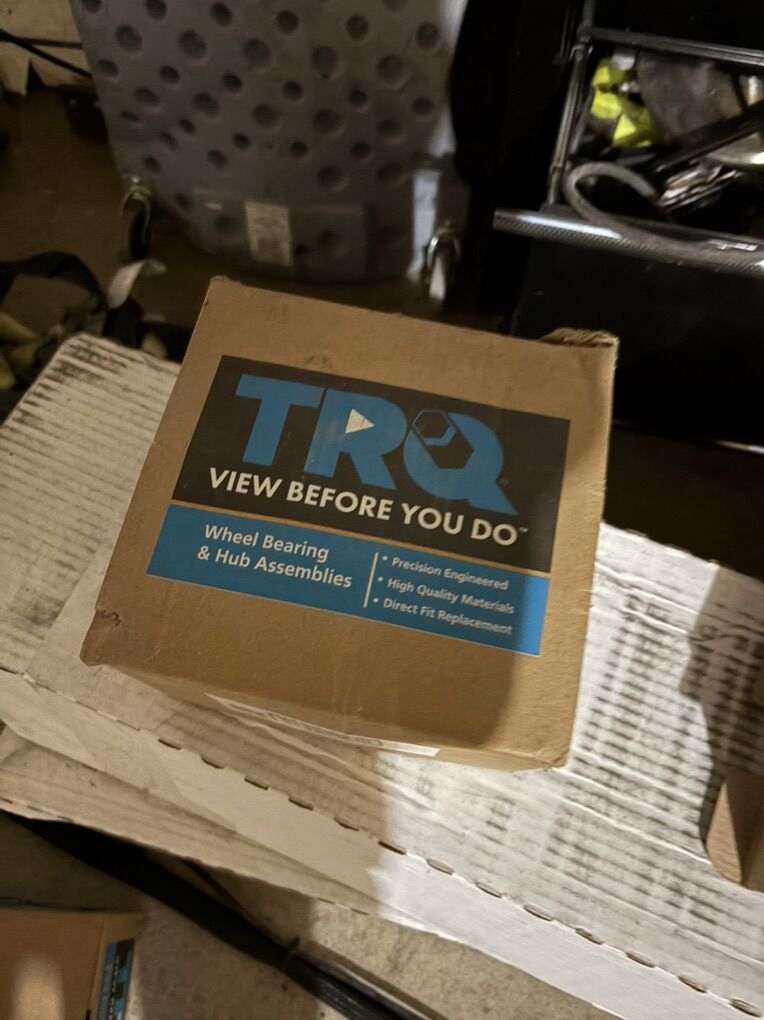 Jeep JL Front Wheel Bearing Set