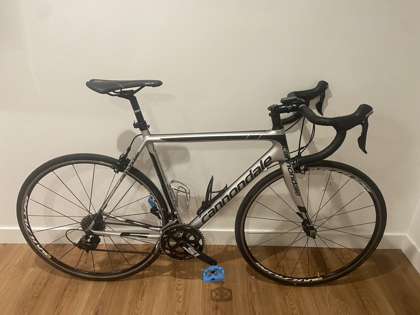 Cannondale SuperSix Carbon Fiber 54cm