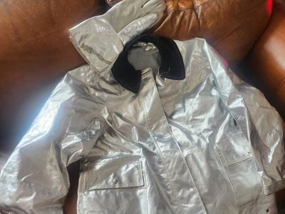 Vintage Heat ReflectivrFirefighter Proximity Jacket/Gloves Large (40-42)