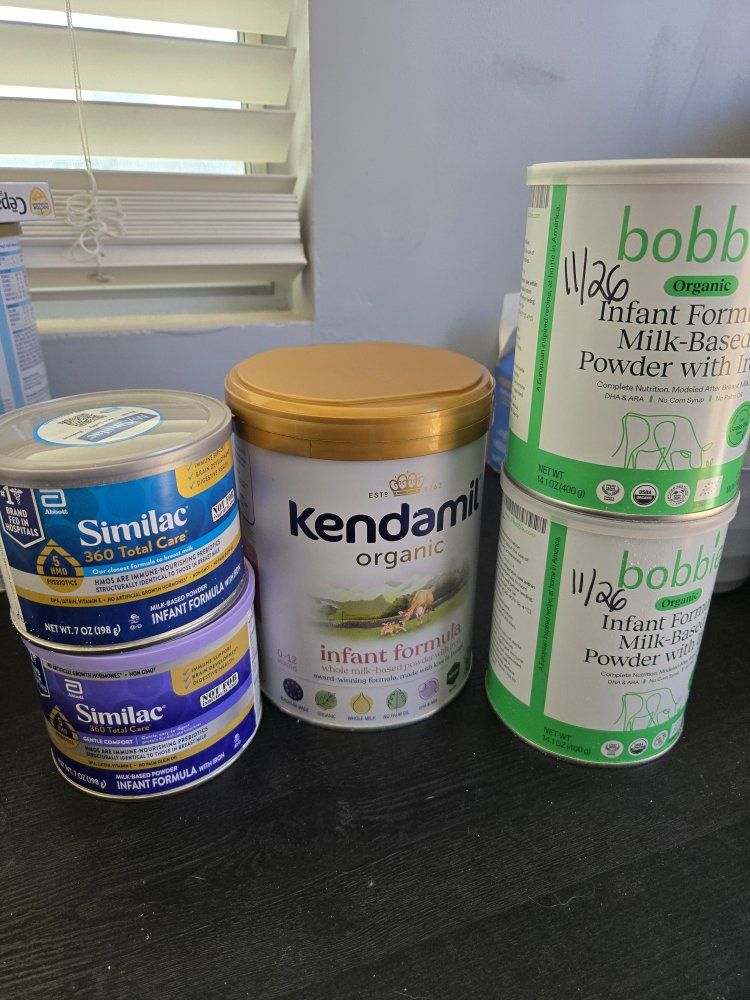 Assorted Infant Formula Lot: Kendamil Organic, Bobbie Organic, Similac 360 Total Care