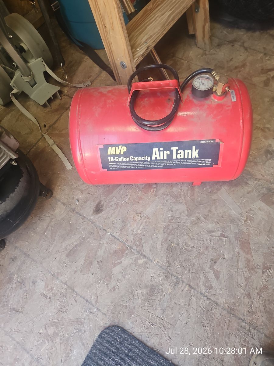 MVP 10-Gallon Capacity Portable Air Tank with Gauge - Model WF-1010A