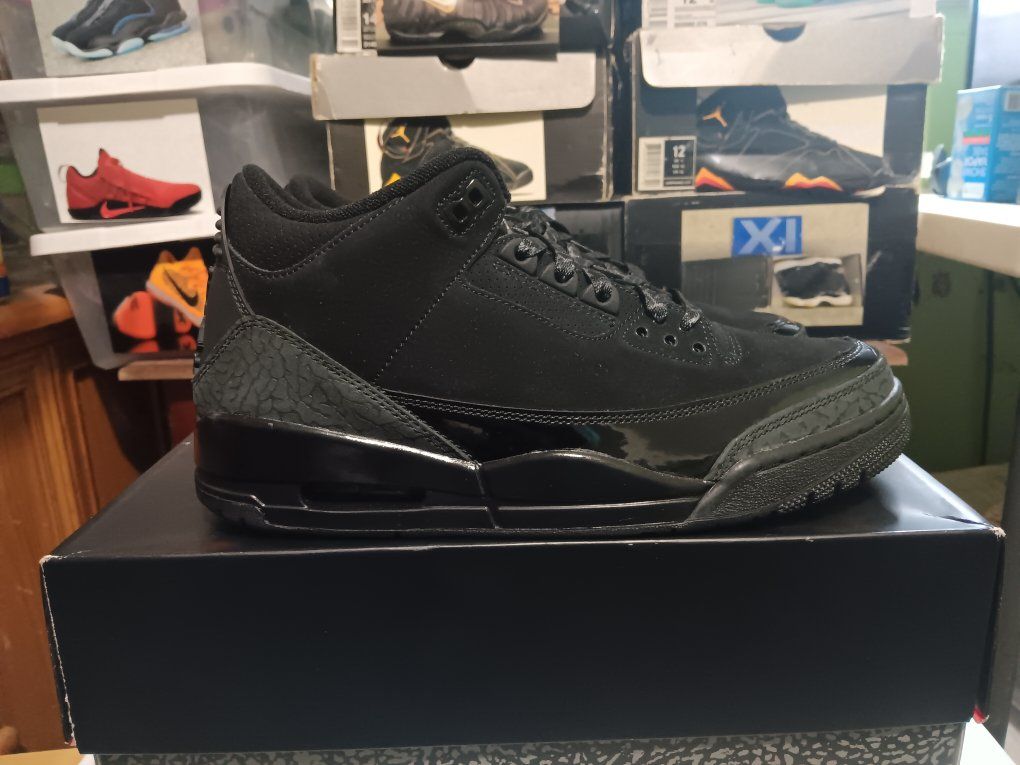 2025 Air Jordan 3 Retro "Black Cat"..