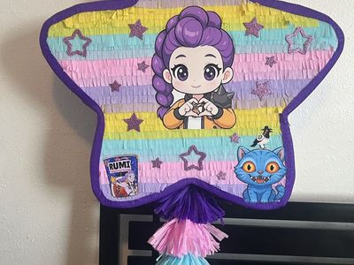 K-pop Birthday party piñata