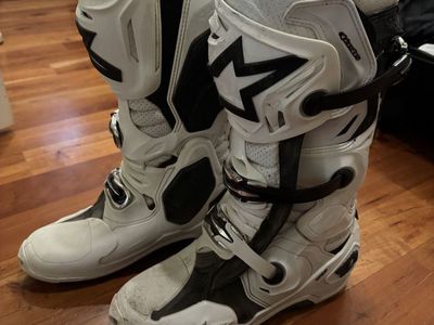 Alpinestars Tech 10 Supervented Size 11