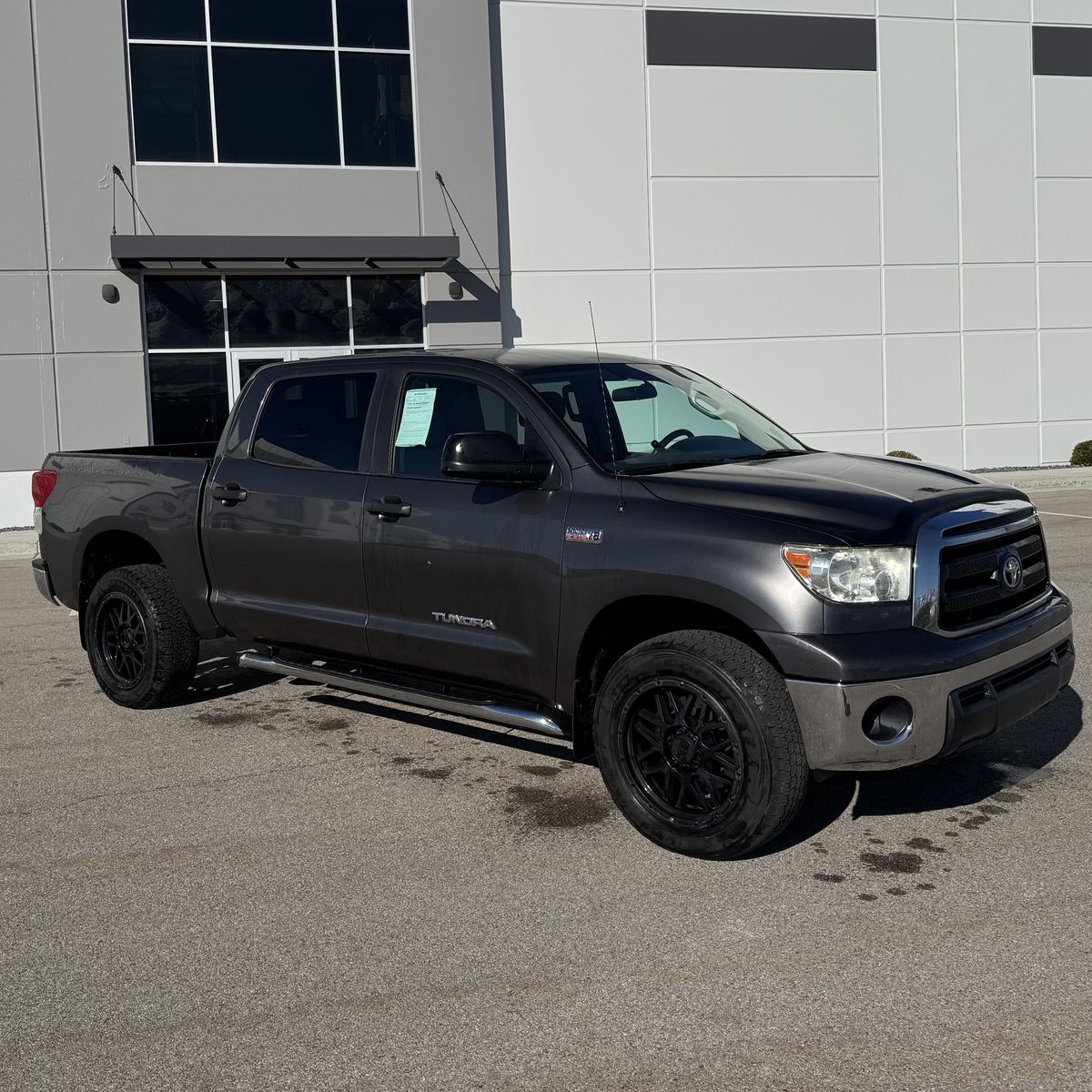2011 TOYOTA TUNDRA Grade